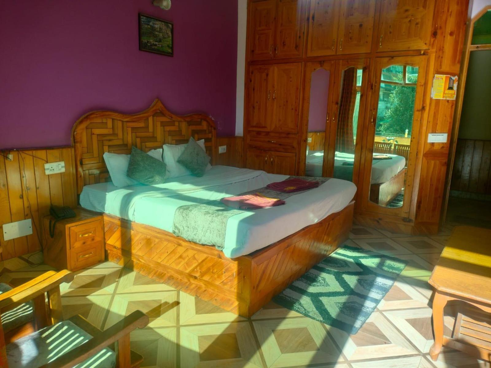 מנאלי Govind Royal Stay מראה חיצוני תמונה